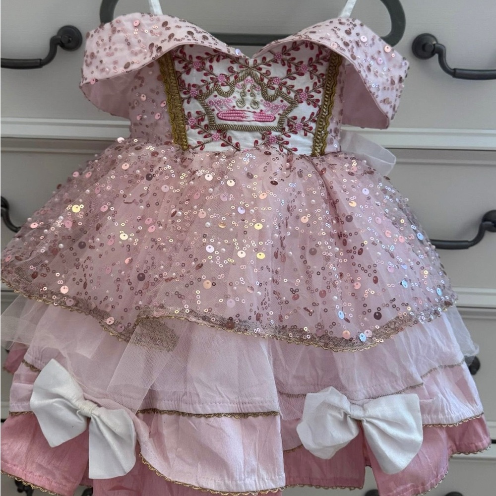 Oh Shana! Aurora EUC. Comes with bloomers. EUC